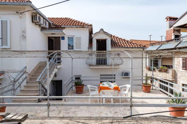 Apartments Lima Lazaneo Елса Экстерьер фото